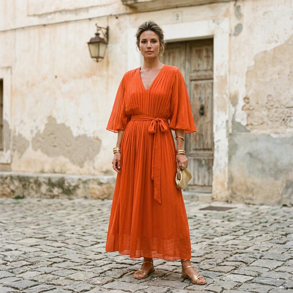 Cavin | Tailliertes halbärmliges Kleid