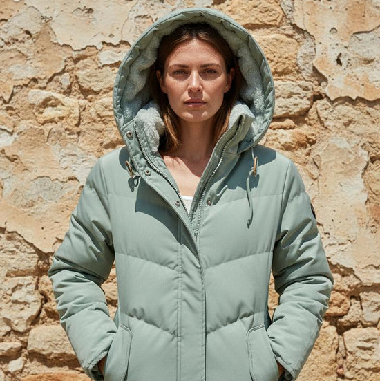 Helos | Klassische und stilvolle Damenjacke