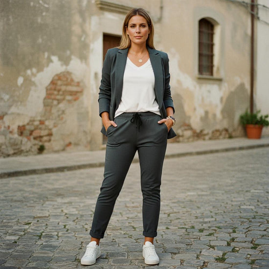 Maura | Stilvolle Blazer- & Hosen-Kombination