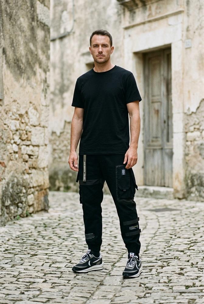 Macys Wear - Misen | Aufgesetzte Getaperte Hose Unisex